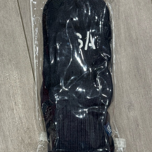 2 Pairs of Olympics Mittens Gloves Red & Blue Pair New Sealed In Package - Picture 4 of 6